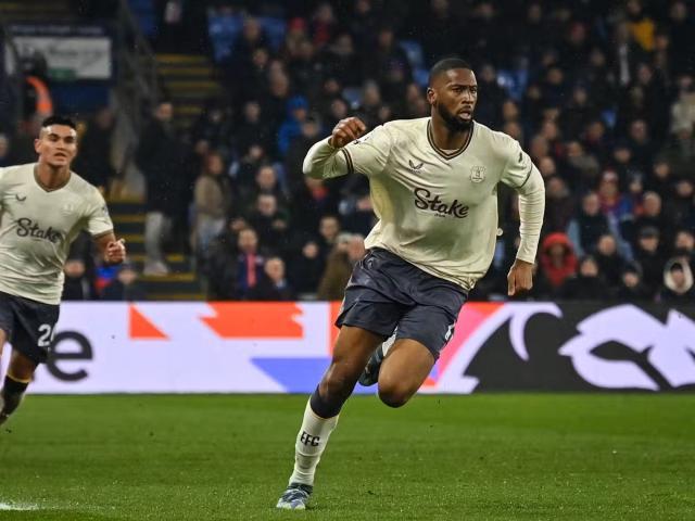 1739693228360091332.jpg 九游体育官网入口-带埃弗顿蹿升打脸老东家 莫天才果然“千古奇冤”