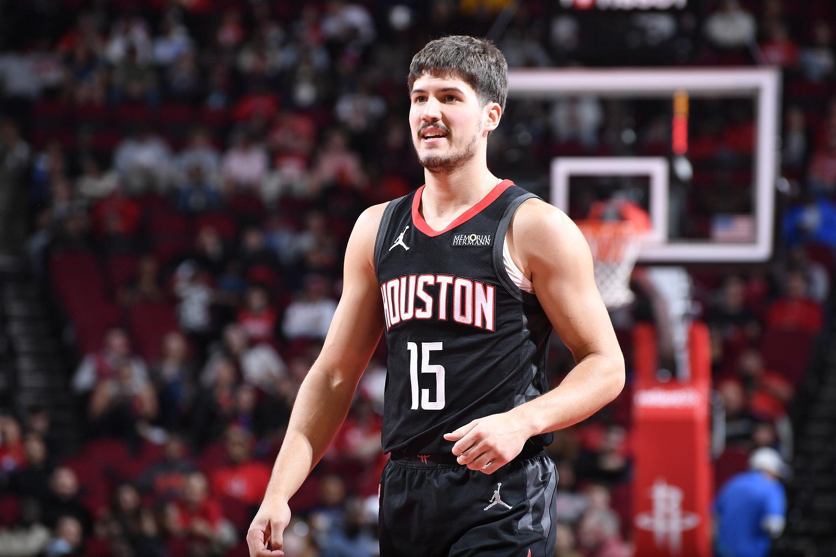 九游体育官网入口-自己新赛季和上赛季最大的不同是什么？谢泼德：我更自信了