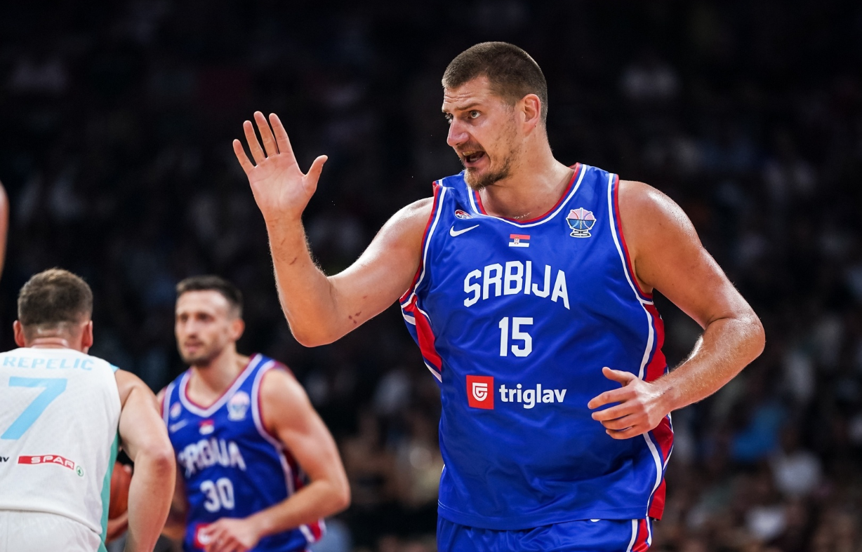 九游体育-11分,23分,6分!NBA联盟第一人亮剑,这是你能拿4亿顶薪的原因