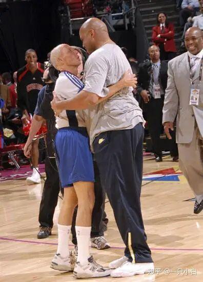 九游体育中国官网-NBA有哪些运动员拥有“非人类”的身材？