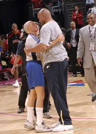 九游体育中国官网-NBA有哪些运动员拥有“非人类”的身材？