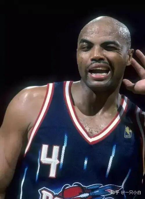 九游体育中国官网-NBA有哪些运动员拥有“非人类”的身材？