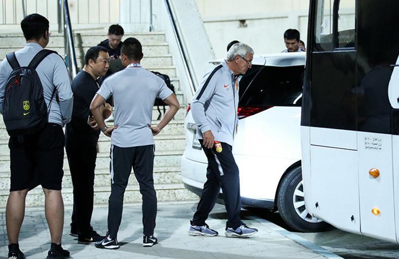 九游体育-多人想接国足 选帅专家组辛苦了！球迷力荐曼联三杰 穆鸟来能气哭