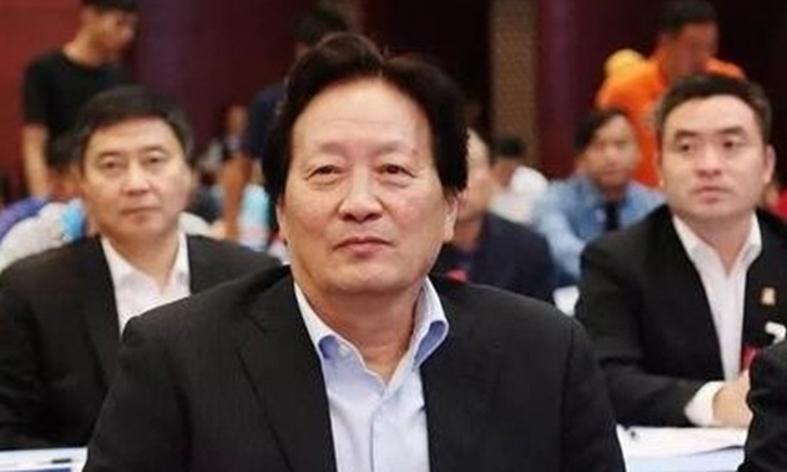 九游体育-多人想接国足 选帅专家组辛苦了！球迷力荐曼联三杰 穆鸟来能气哭