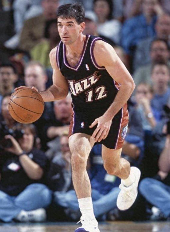 拿下助攻王最多的球员是谁？斯托克顿9次拿下该荣耀