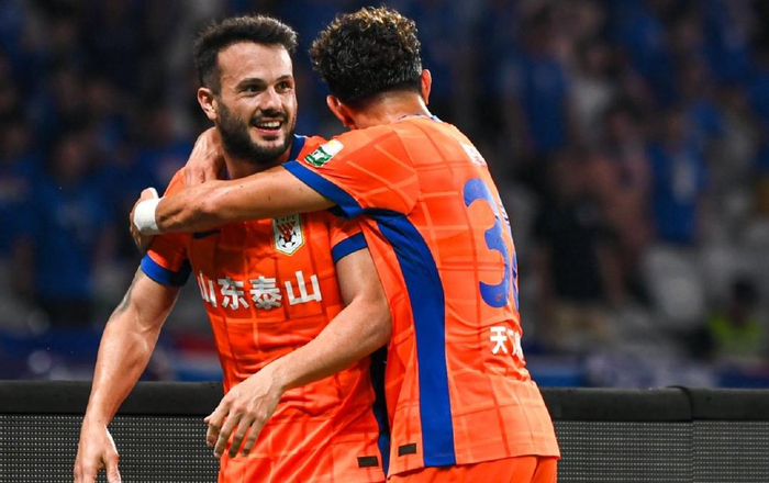 中超神锋天神下凡：2场狂轰7球，灌国安4球，灌申花3球