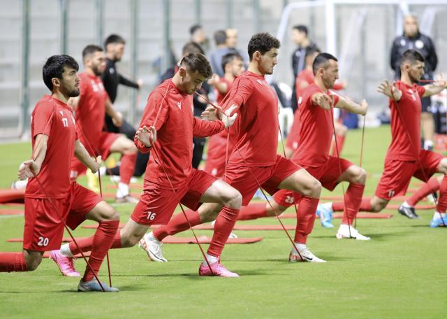 1703489533469065820.jpg 九游体育中国官网-塔吉克斯坦欲与国足同酒店 1月4日过招中国香港